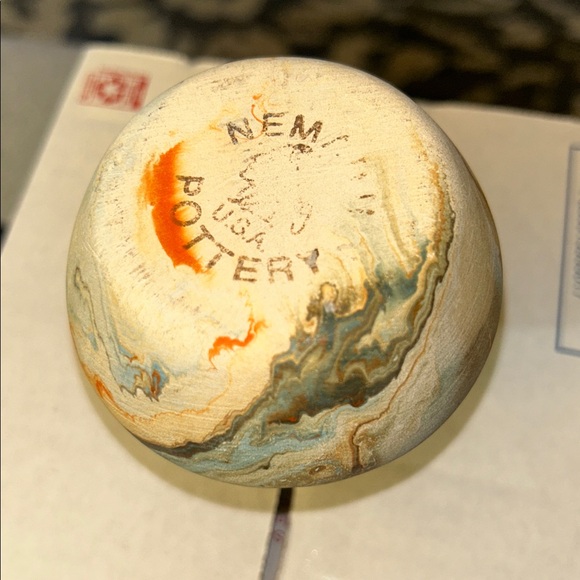 Nemadji Pottery Swirl Pottery bud vase - Picture 4 of 7